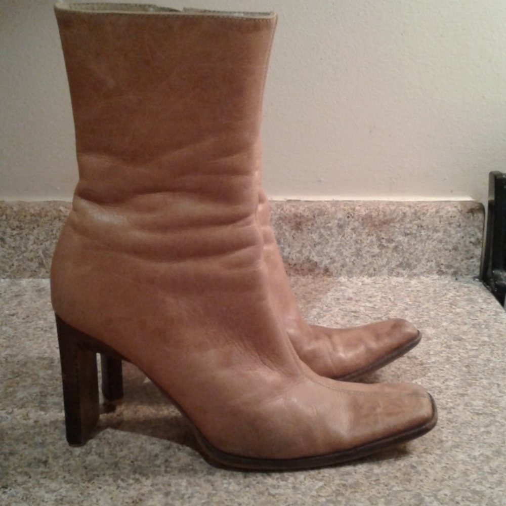 Steve Madden leather boots